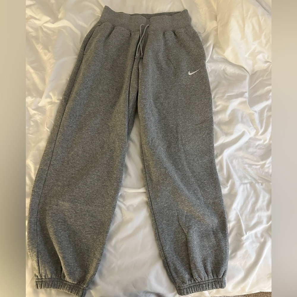 Women’s Nike Gray Sweatpants